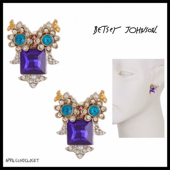 Betsey Johnson Jewelry - BETSEY JOHNSON PAVE JEWEL OWL STATEMENT EARRINGS Betsey Johnson Jewelry - BETSEY JOHNSON PAVE JEWEL OWL STATEMENT EARRINGS
